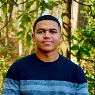 Headshot of Isaiah Swann