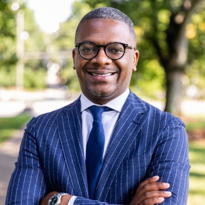 Damon Williams Headshot