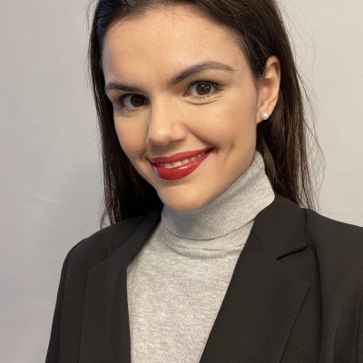 headshot victoria cuartas