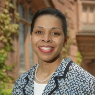 Headshot Dr. Karen Jackson-Weaver